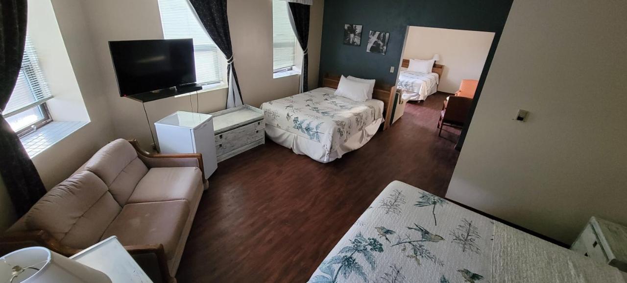 Cosmopolitan Hotel Blairmore Esterno foto